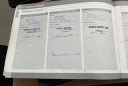 Musta Volvo V70 2010 kuva 19.