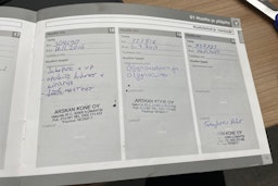 Musta Volvo V70 2010 kuva 24.