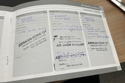 Musta Volvo V70 2010 kuva 26.