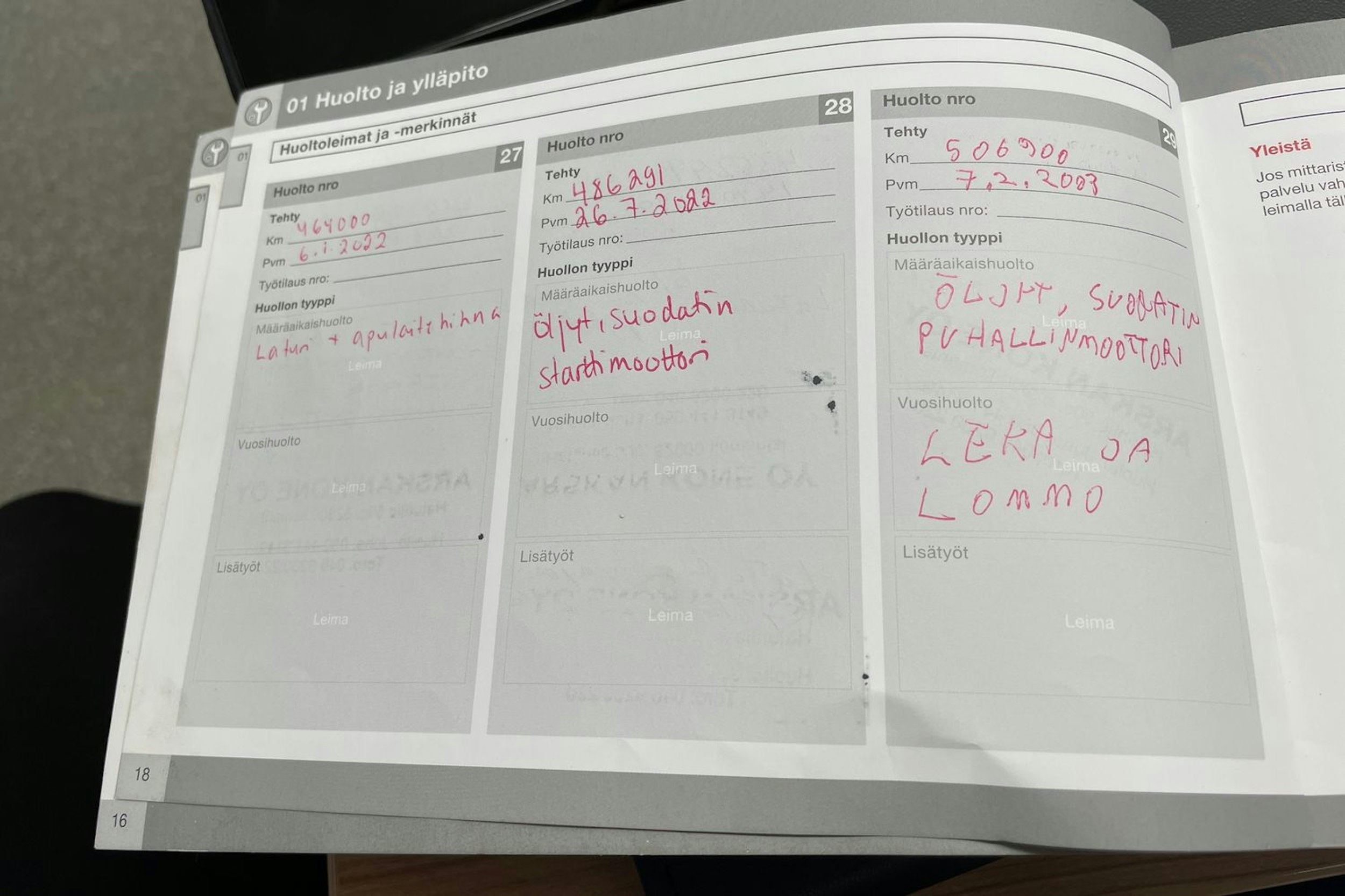 Musta Volvo V70 2010 kuva 27.