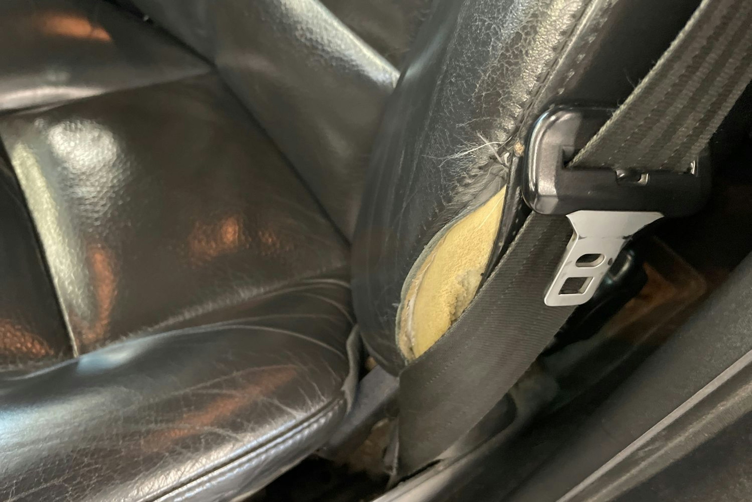 Musta Volvo V70 2010 kuva 34.