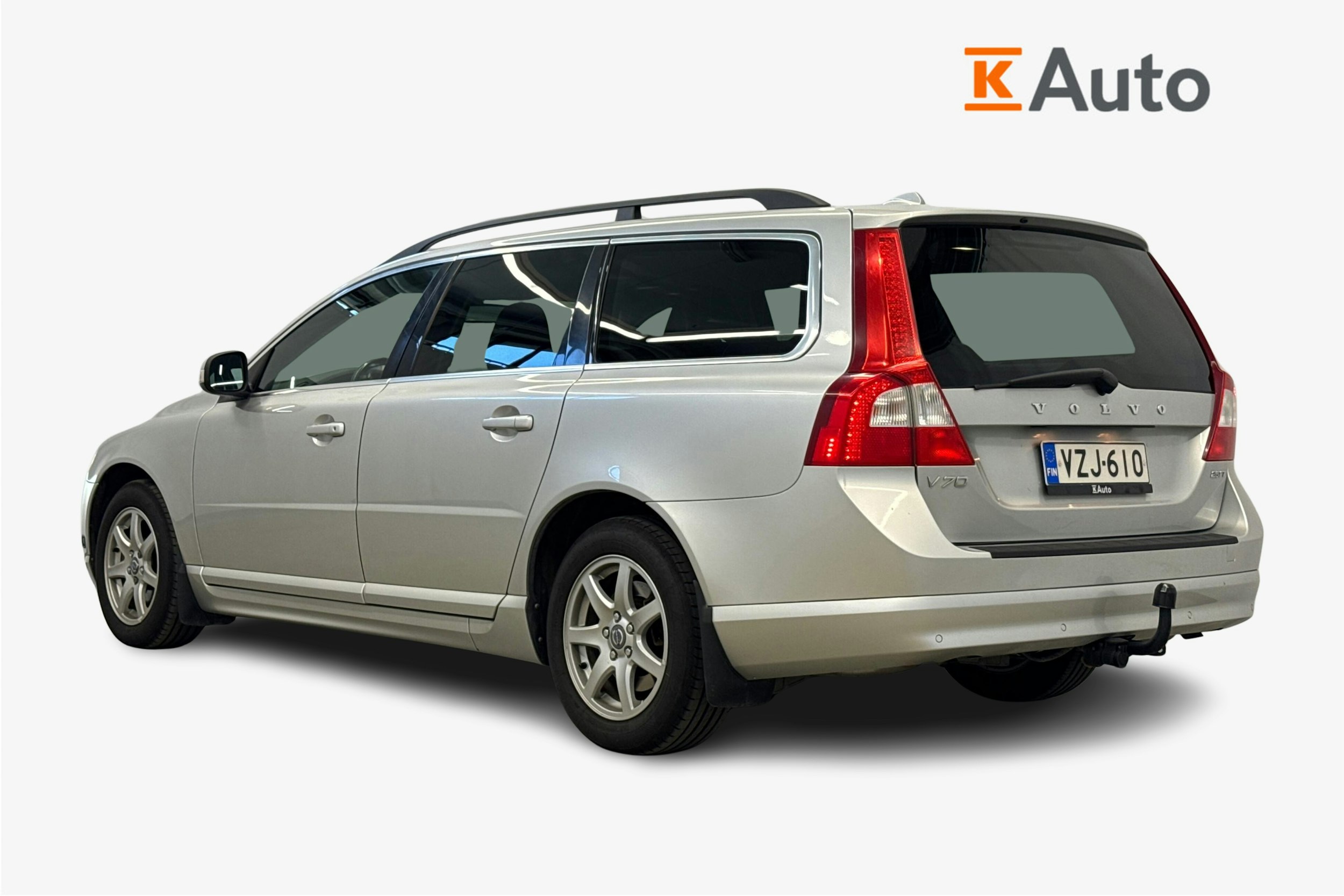 harmaa Volvo V70 2010 kuva 2.