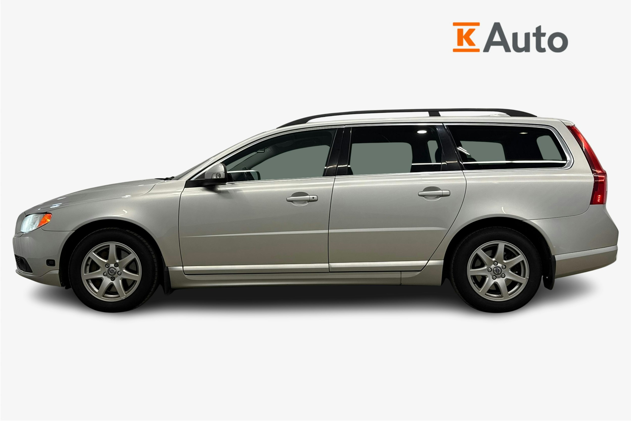 harmaa Volvo V70 2010 kuva 6.