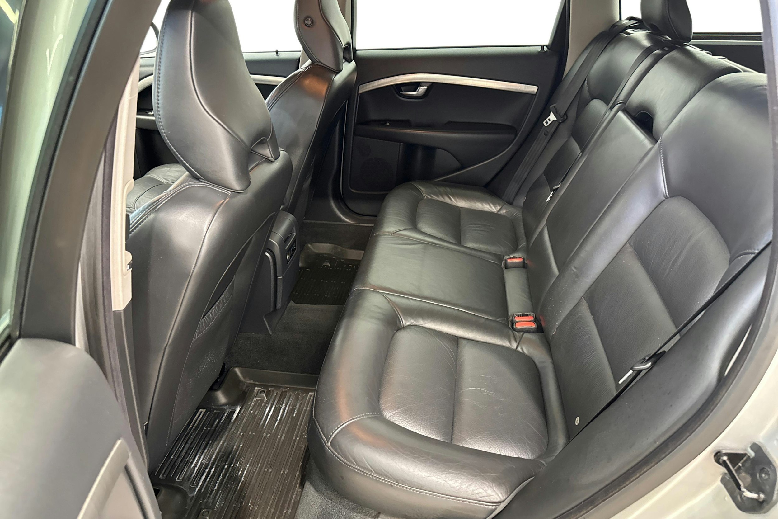 harmaa Volvo V70 2010 kuva 10.