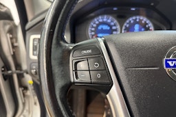 harmaa Volvo V70 2010 kuva 21.