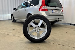 harmaa Volvo V70 2010 kuva 25.
