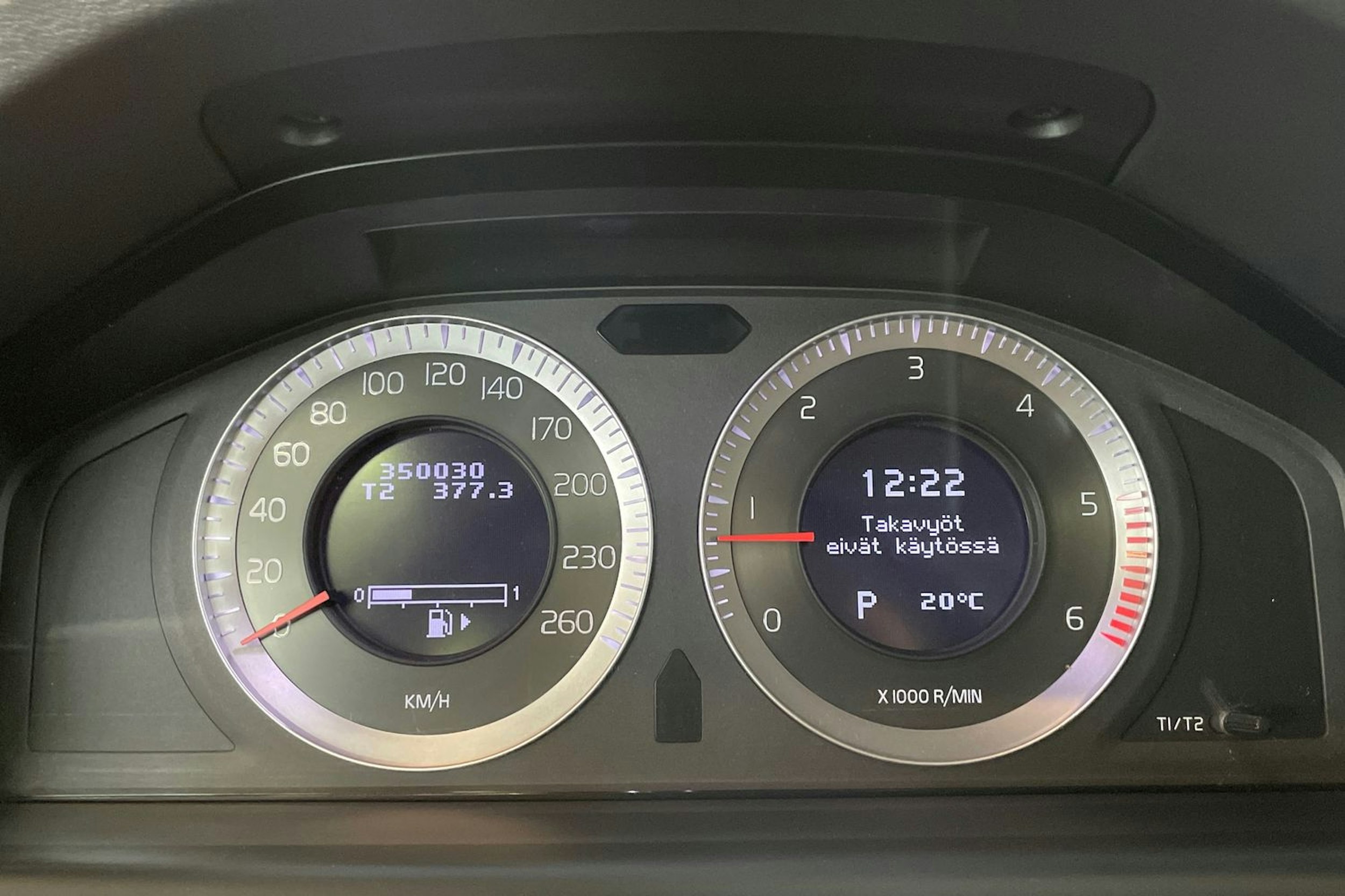 harmaa Volvo V70 2011 kuva 16.