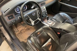 harmaa Volvo V70 2011 kuva 3.