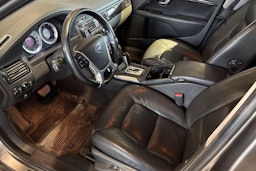 Harmaa Volvo V70 2011 kuva 6.