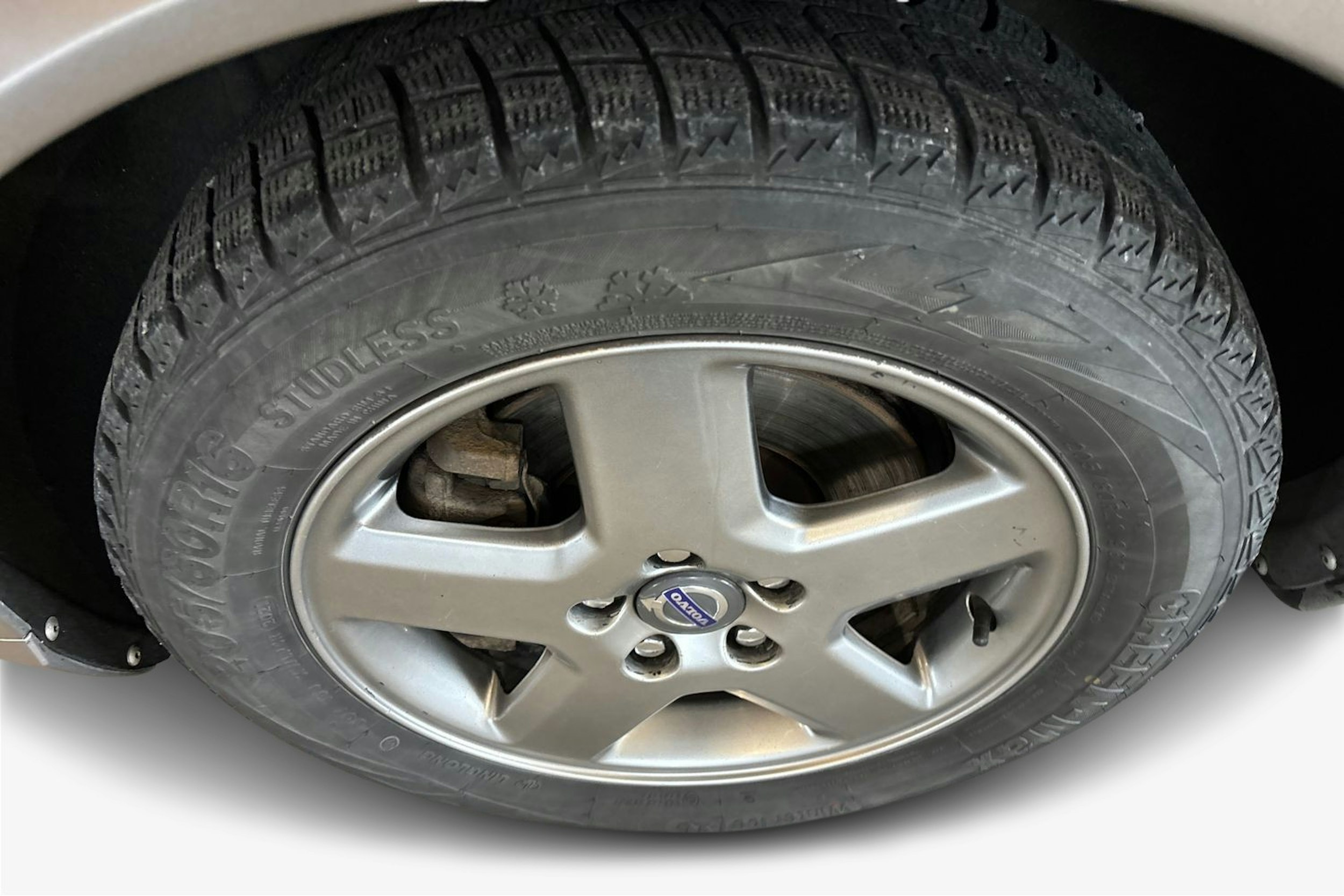 Harmaa Volvo V70 2011 kuva 9.