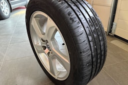 Harmaa Volvo V70 2011 kuva 17.