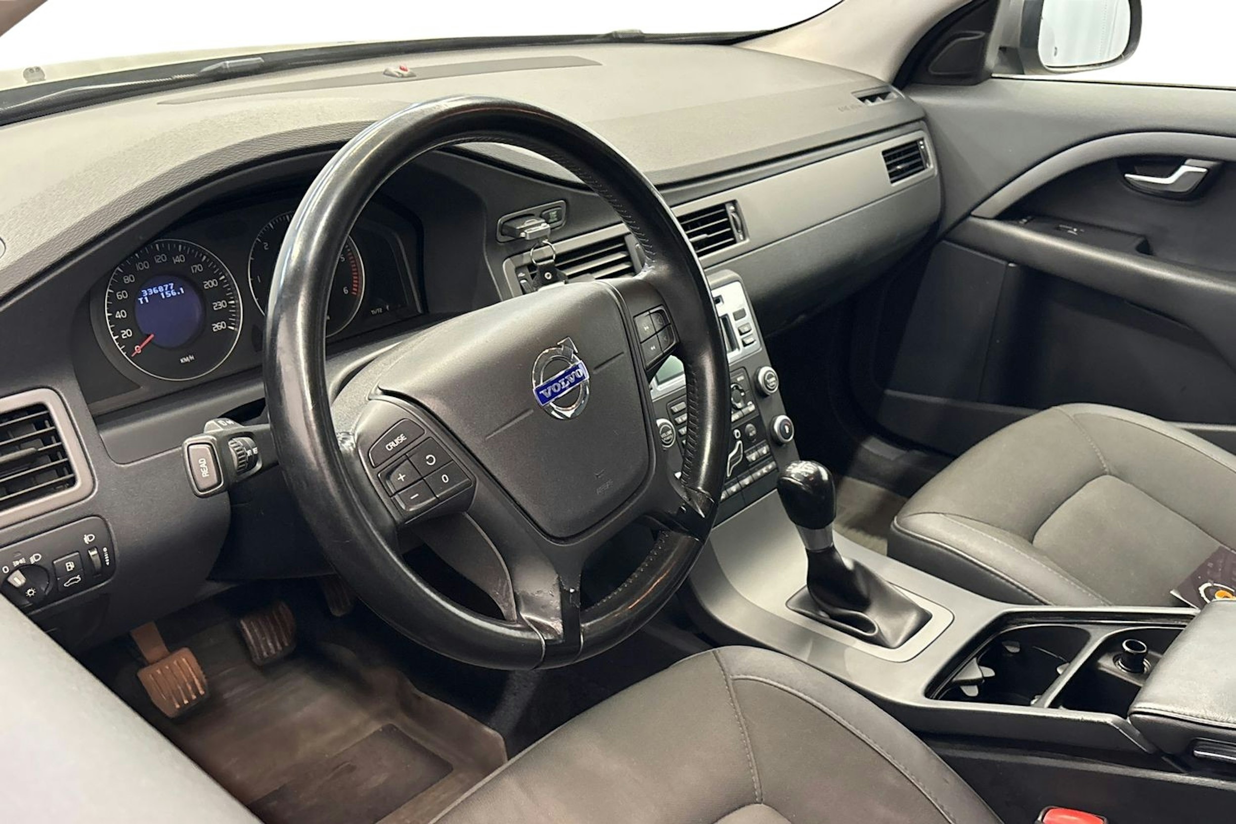 harmaa Volvo V70 2011 kuva 7.