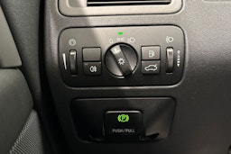 harmaa Volvo V70 2011 kuva 23.