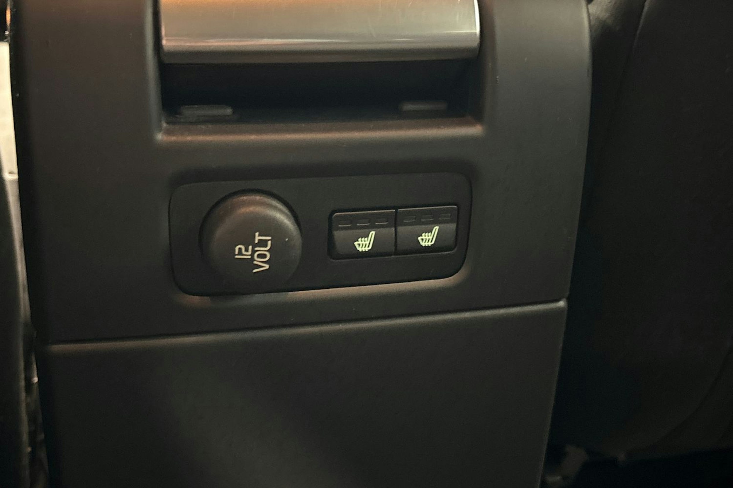 harmaa Volvo V70 2011 kuva 25.