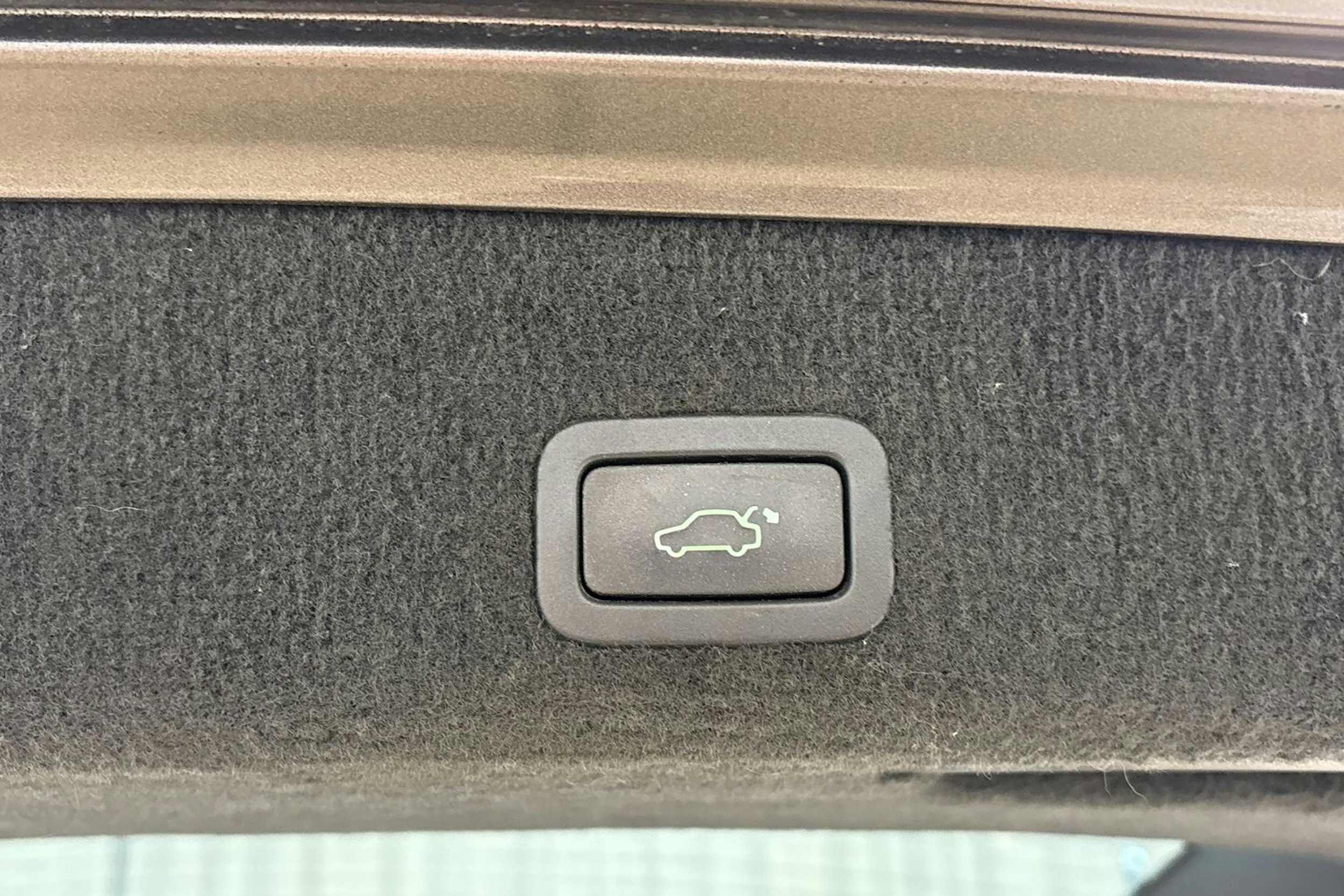 harmaa Volvo V70 2011 kuva 26.