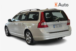 valkoinen Volvo V70 2011 kuva 2.