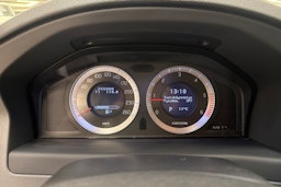 harmaa Volvo V70 2011 kuva 11.