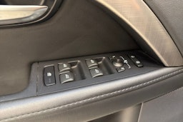 harmaa Volvo V70 2011 kuva 17.