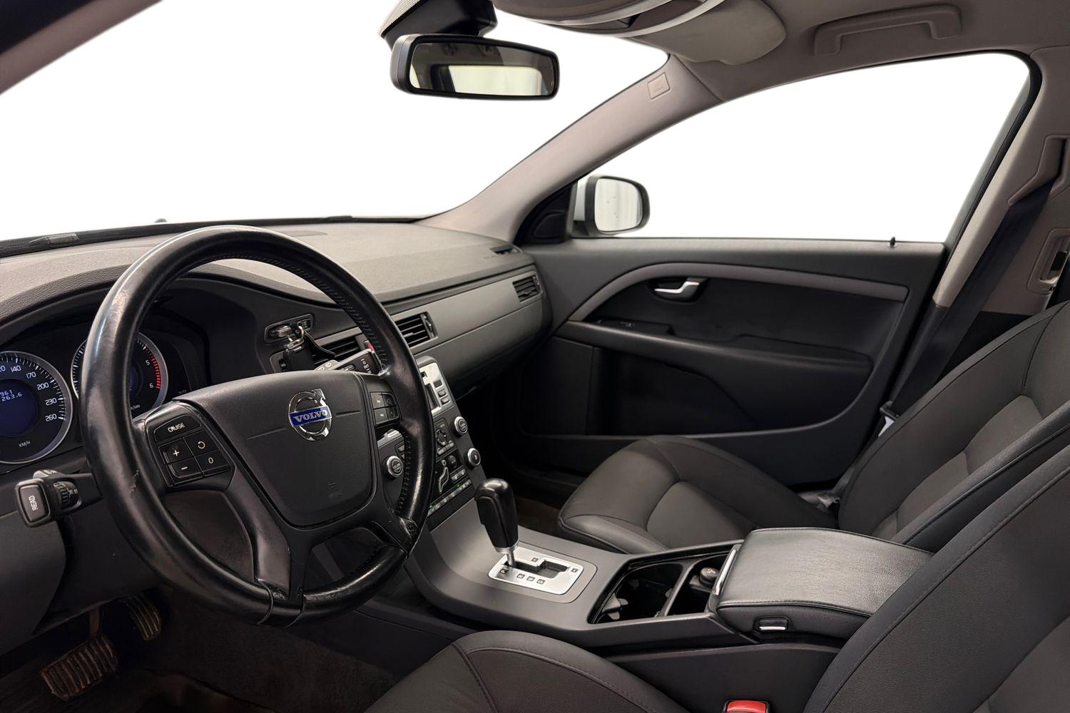 Volvo V70 D3 Kinetic Business aut 2011, kuva 6/23