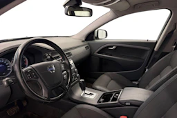 Harmaa Volvo V70 2011 kuva 6.