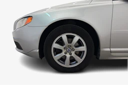 Harmaa Volvo V70 2011 kuva 9.