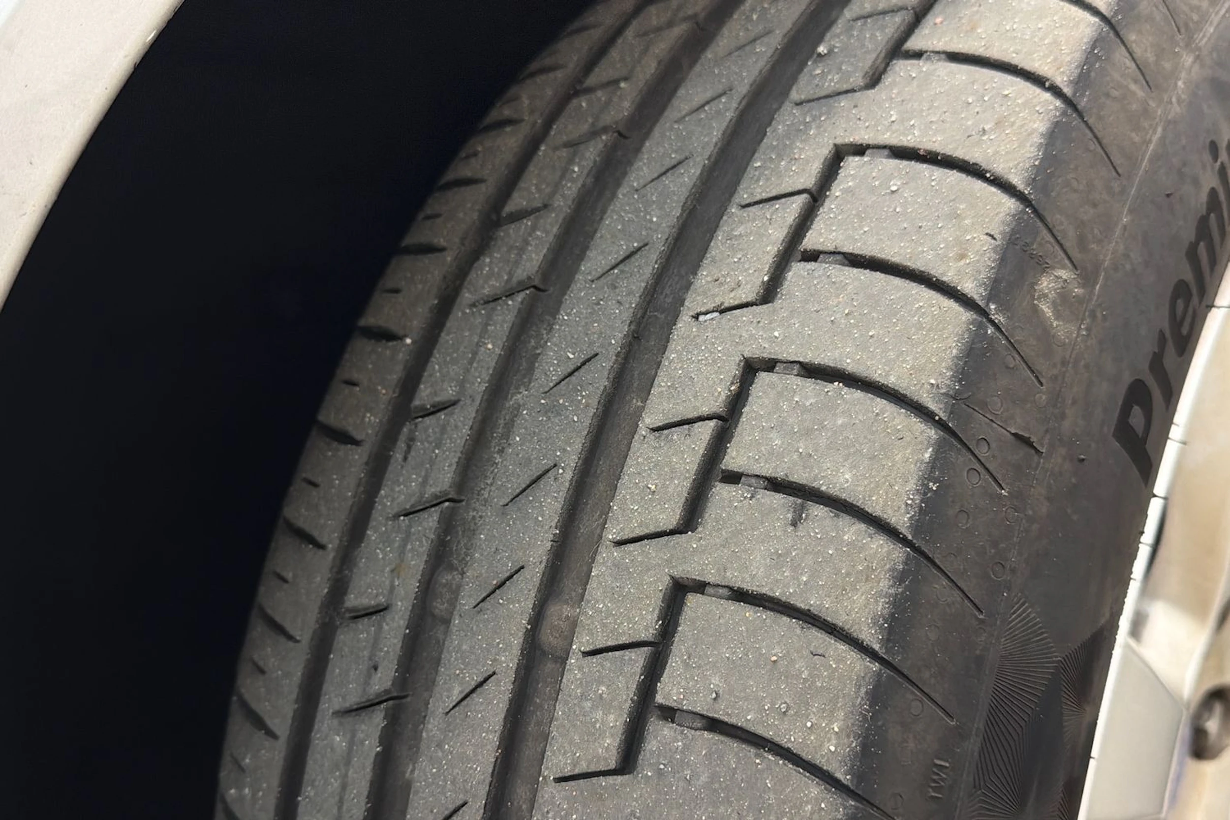 Harmaa Volvo V70 2011 kuva 10.