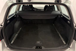 Harmaa Volvo V70 2011 kuva 13.