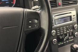 Harmaa Volvo V70 2011 kuva 19.