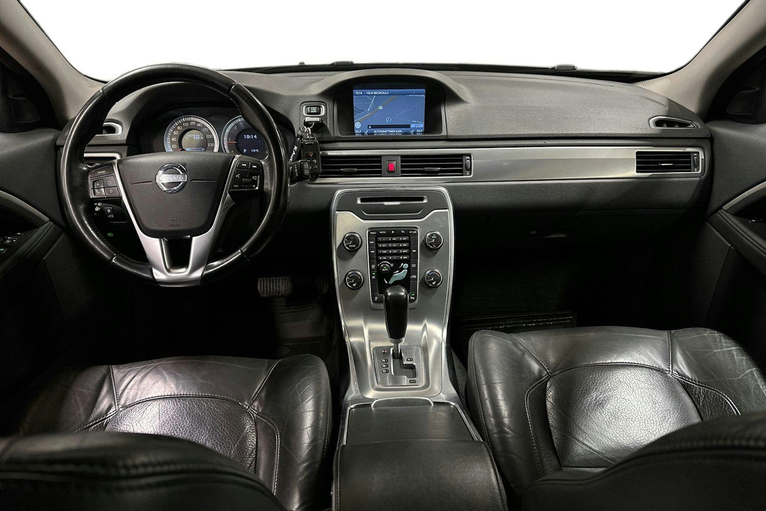 harmaa Volvo V70 2012 kuva 9.