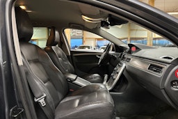 harmaa Volvo V70 2012 kuva 13.