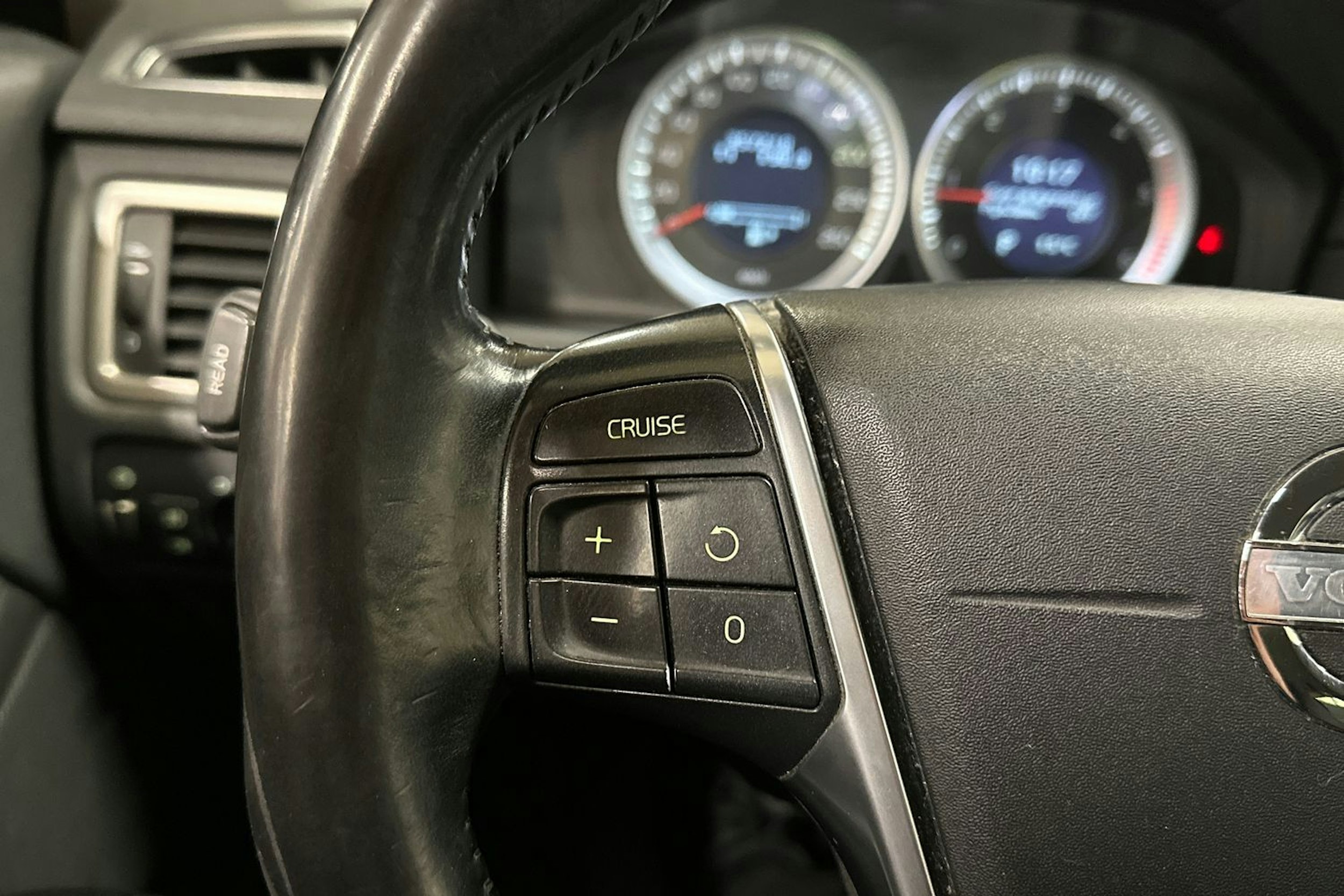 harmaa Volvo V70 2012 kuva 24.