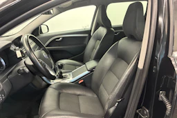 musta Volvo V70 2012 kuva 15.