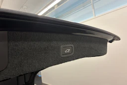 musta Volvo V70 2012 kuva 18.
