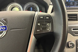 musta Volvo V70 2012 kuva 23.