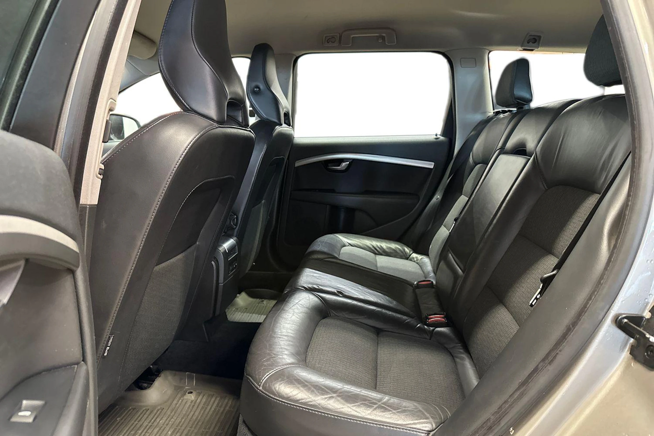Volvo V70 2012 kuva 8.