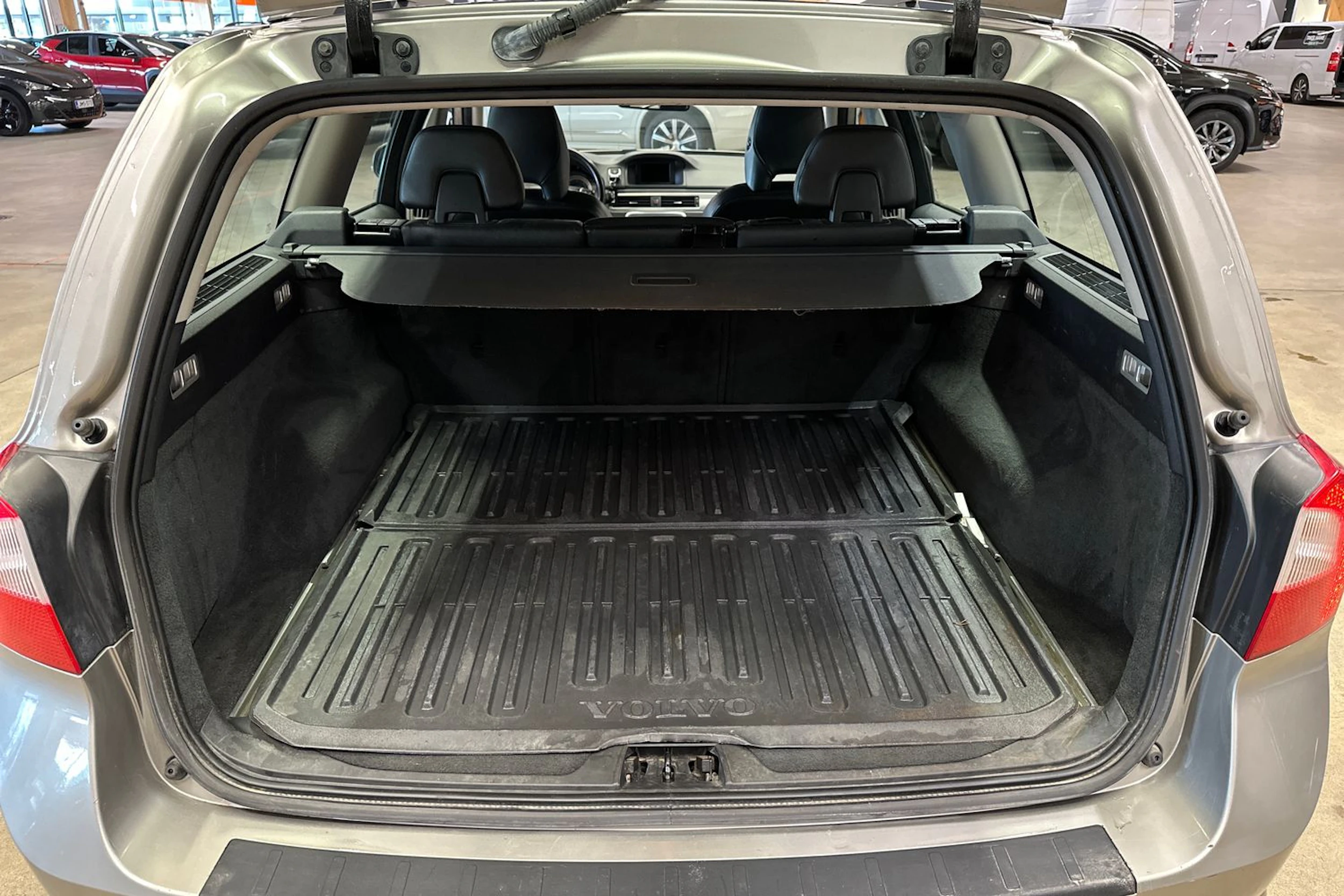 Volvo V70 2012 kuva 22.
