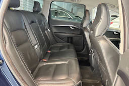 sininen Volvo V70 2012 kuva 15.