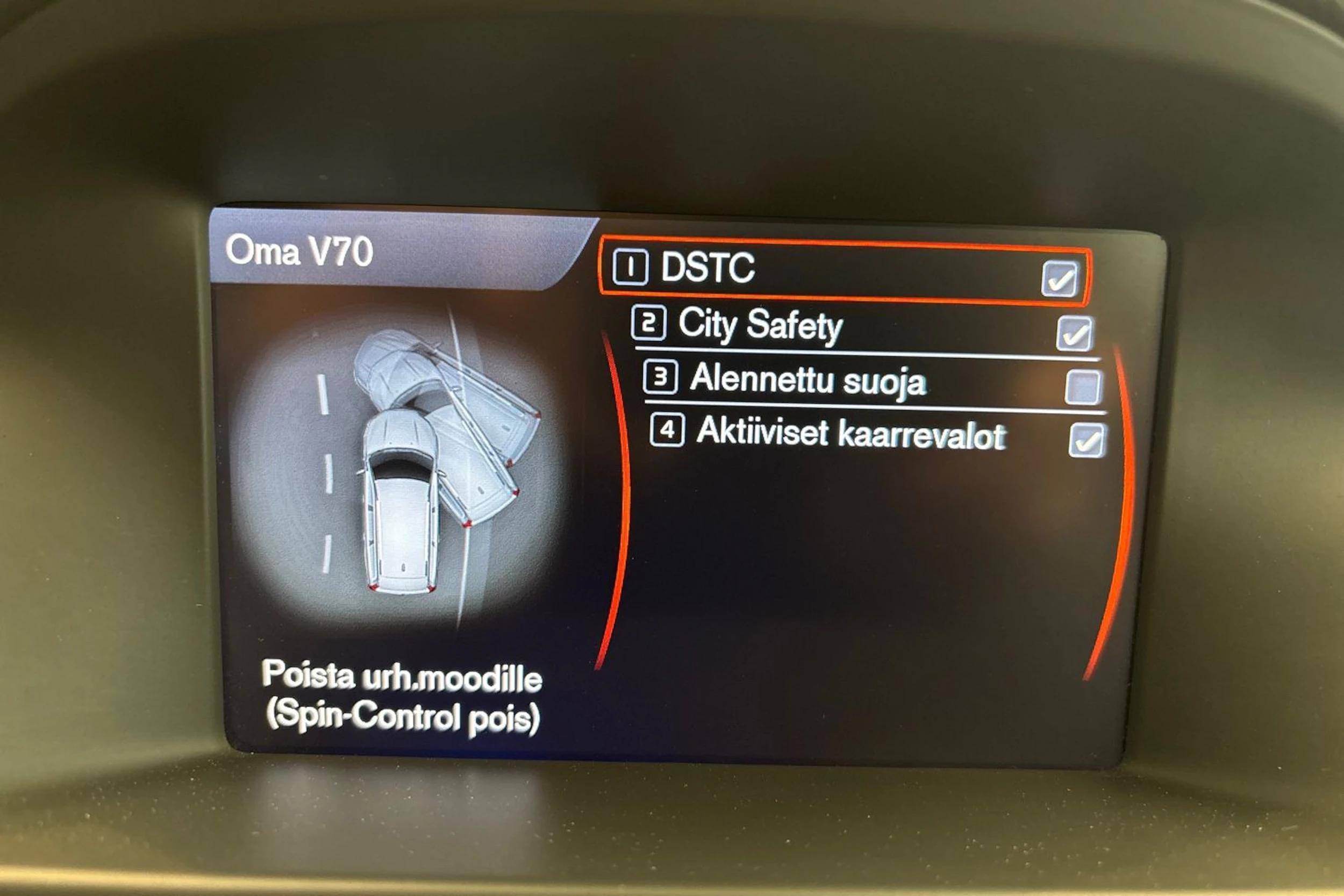 sininen Volvo V70 2012 kuva 19.