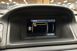 vihreä Volvo V70 2012 kuva 13.