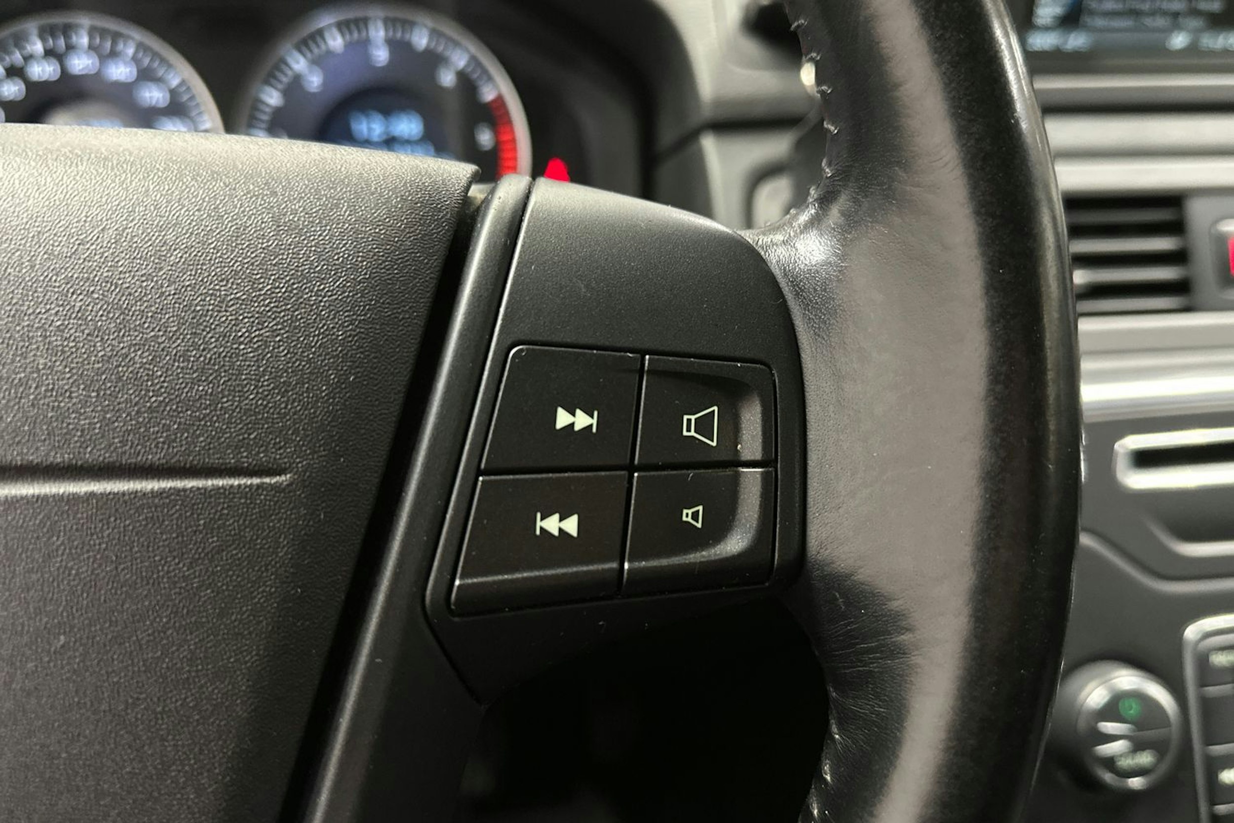 vihreä Volvo V70 2012 kuva 19.