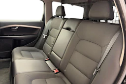 musta Volvo V70 2012 kuva 11.
