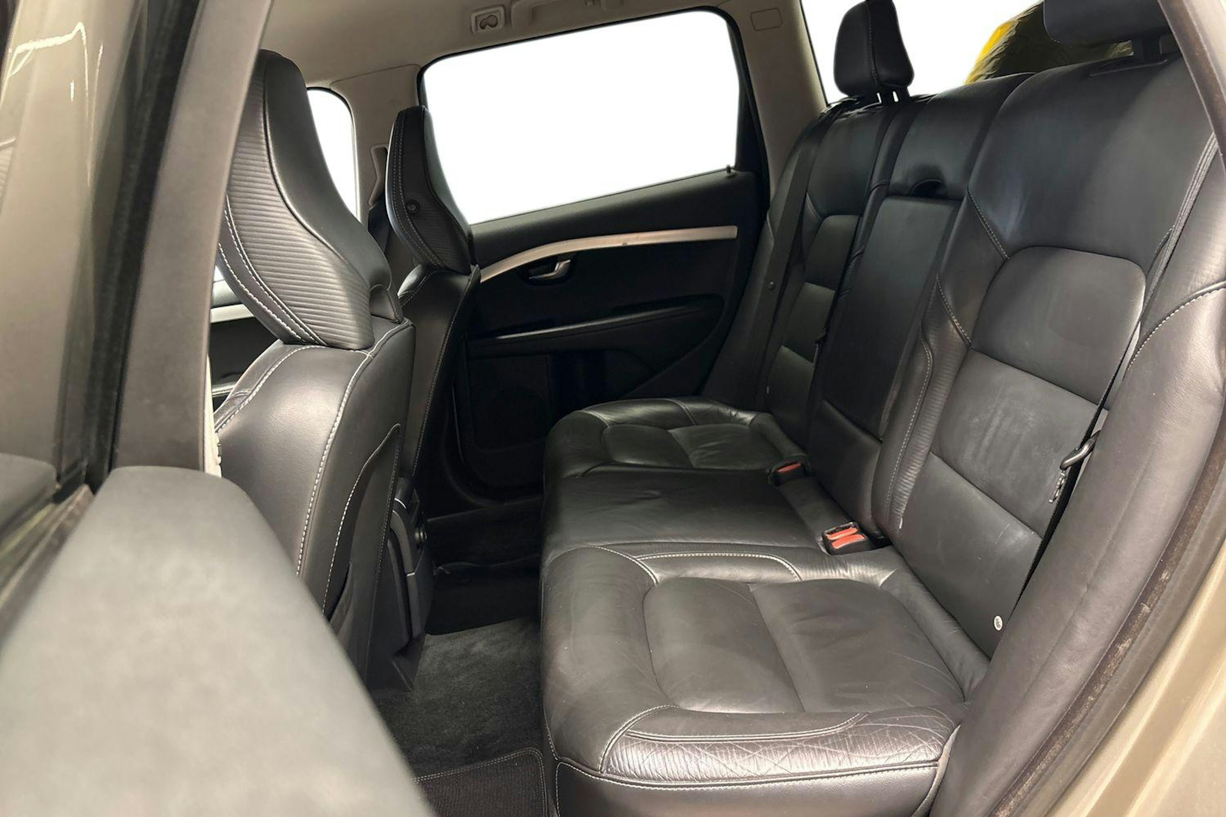 Ruskea (beige) Volvo V70 2012 kuva 10.