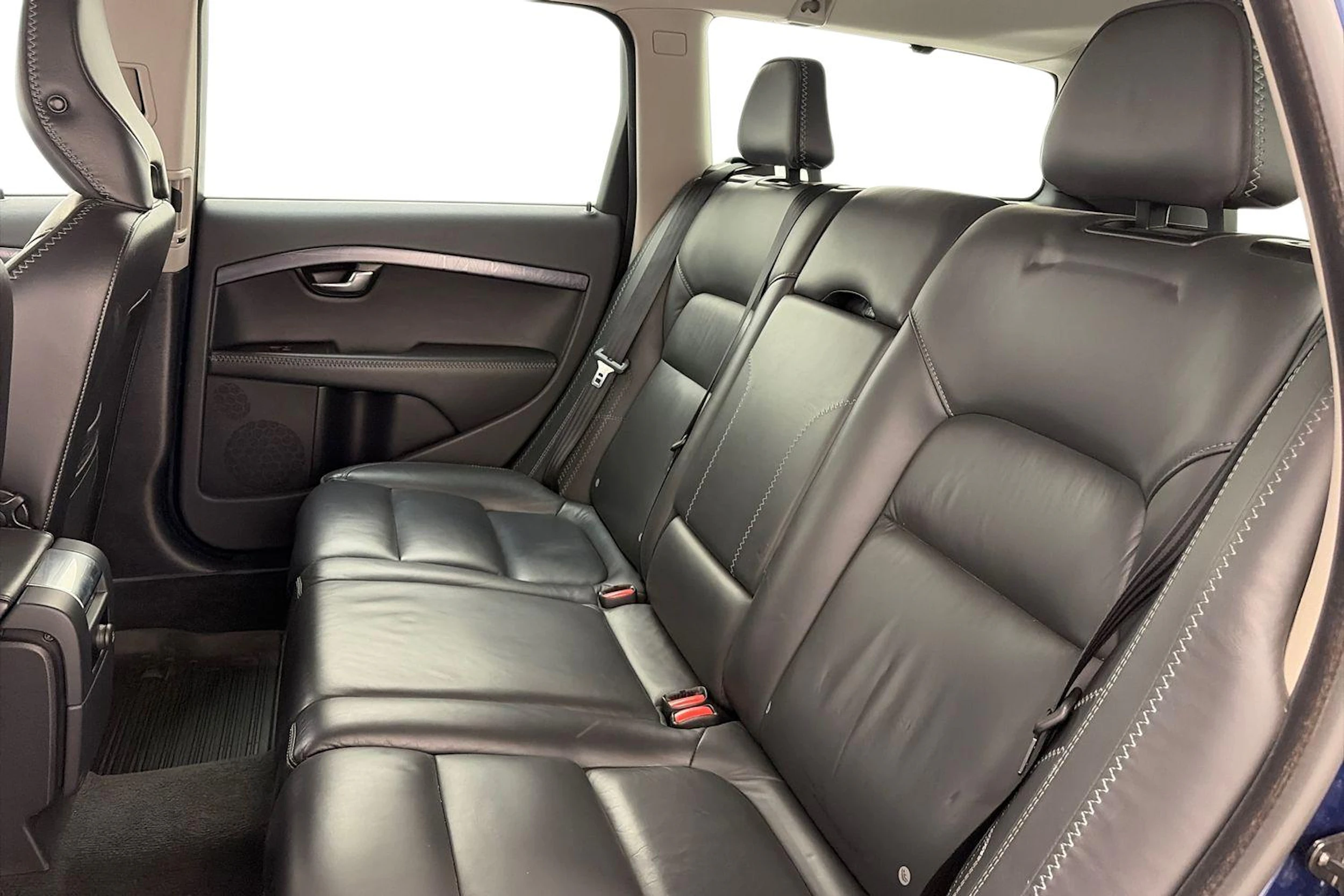Sininen Volvo V70 2012 kuva 8.
