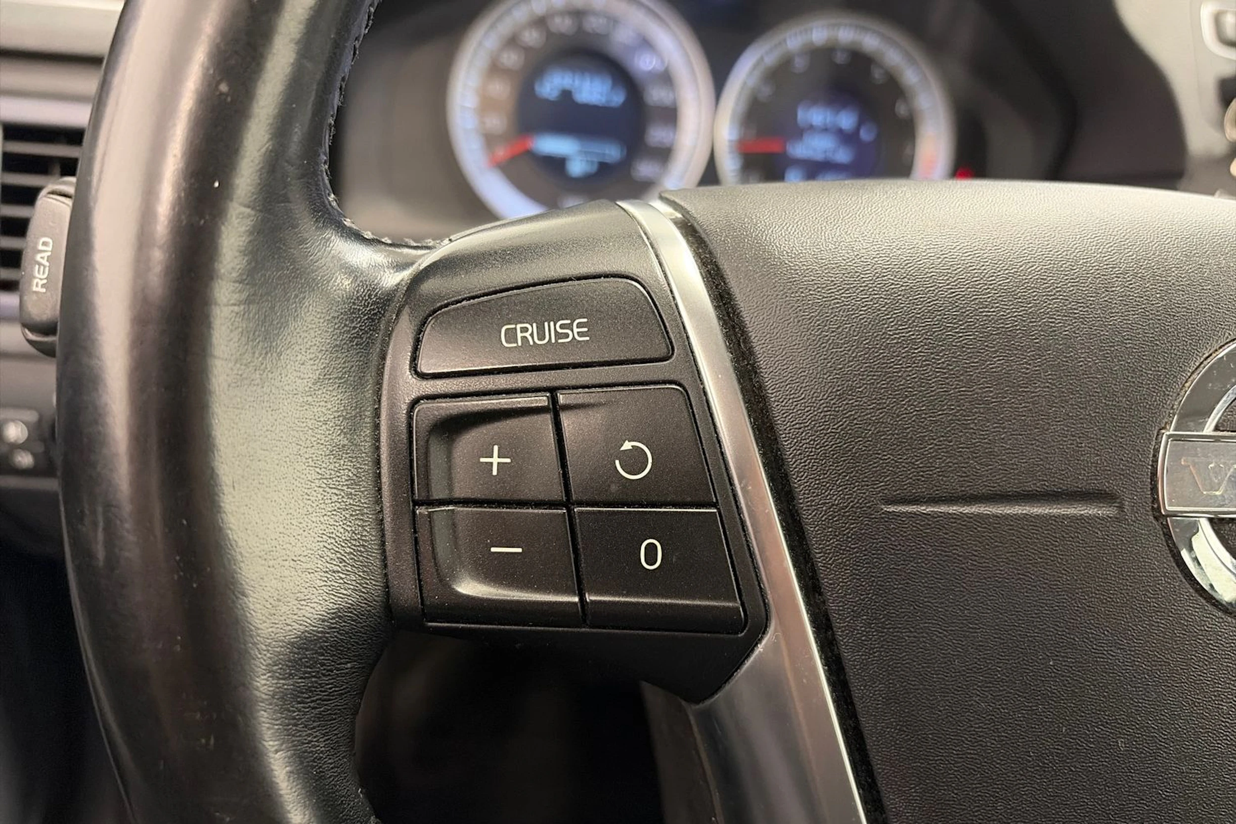 Sininen Volvo V70 2012 kuva 15.