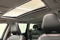 Sininen Volvo V70 2012 kuva 25.