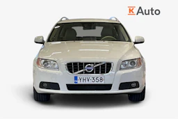 valkoinen Volvo V70 2012 kuva 4.