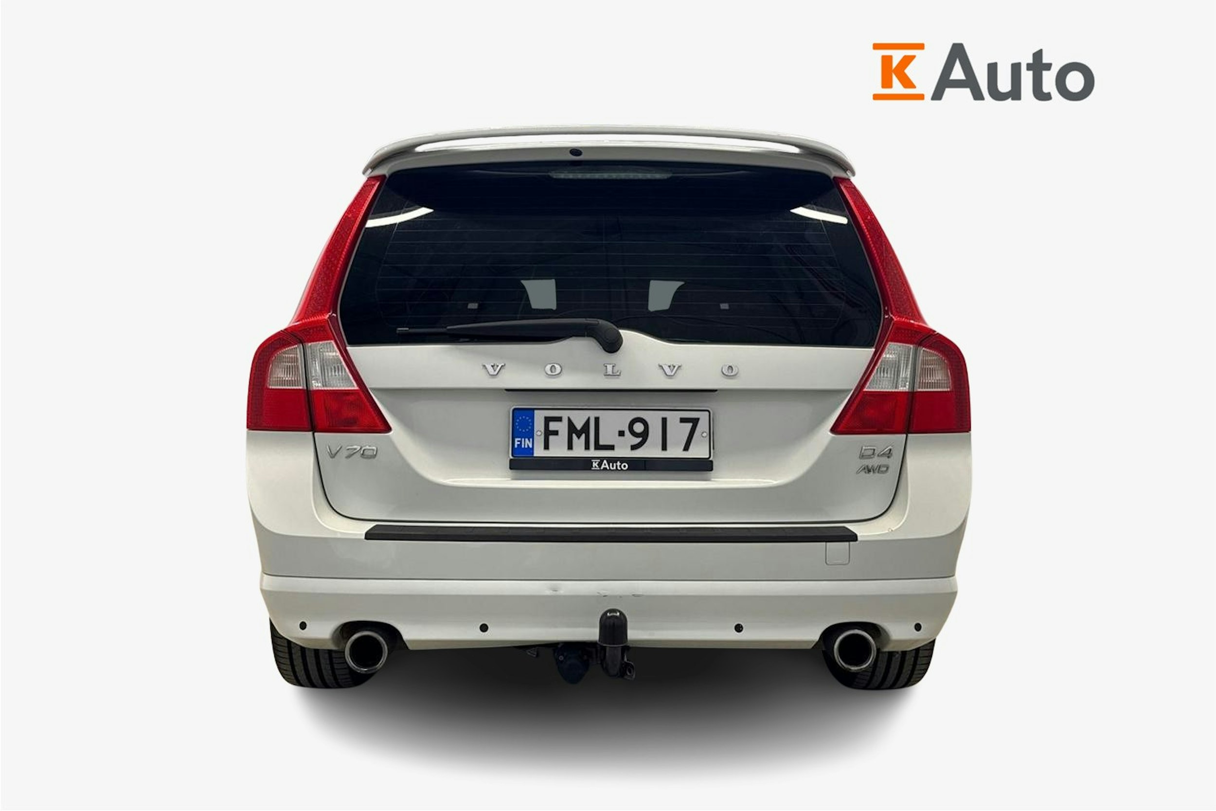valkoinen Volvo V70 2013 kuva 3.