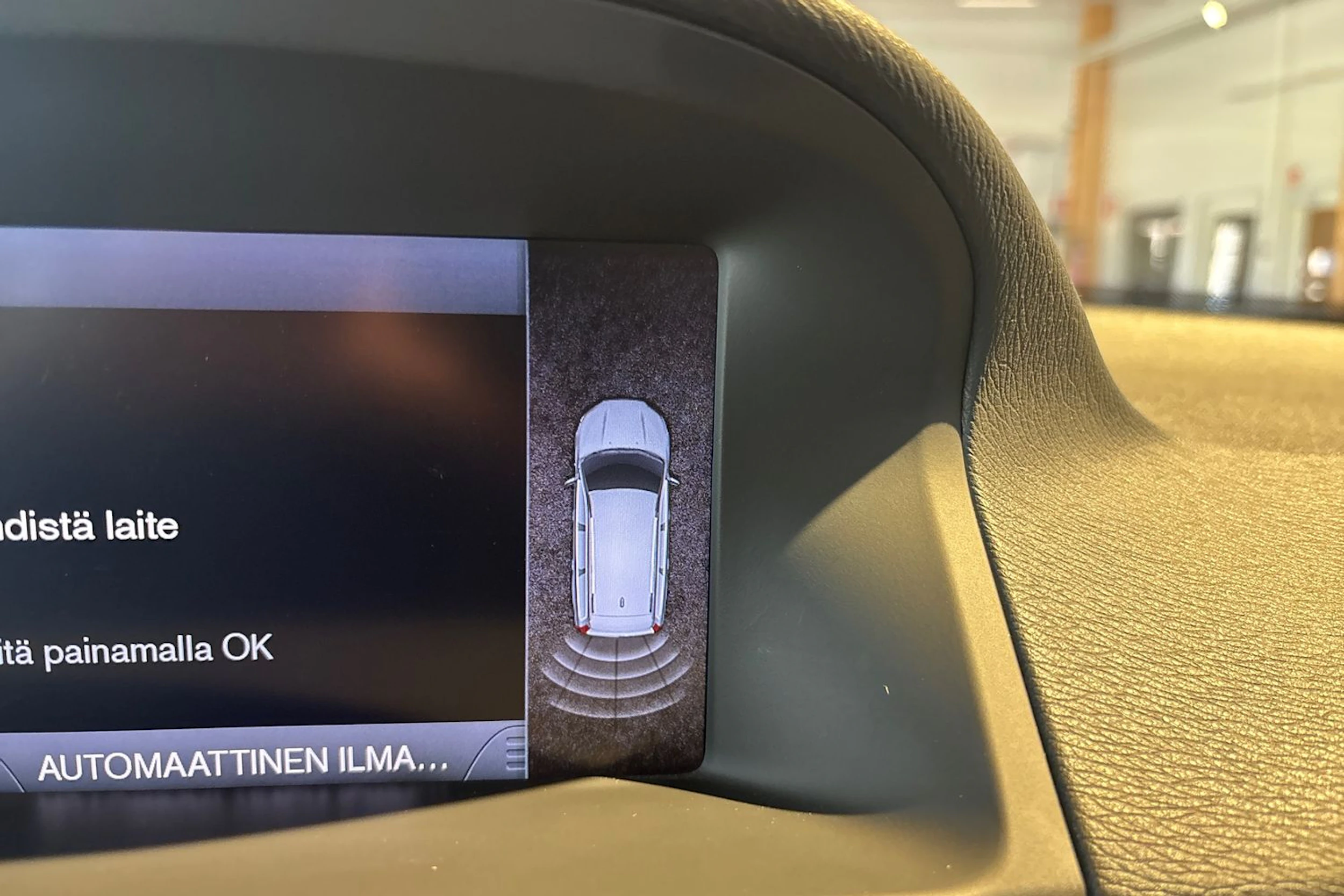Musta Volvo V70 2013 kuva 18.