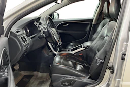 Harmaa Volvo V70 2013 kuva 6.