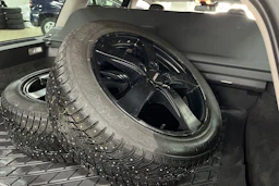 Harmaa Volvo V70 2013 kuva 10.